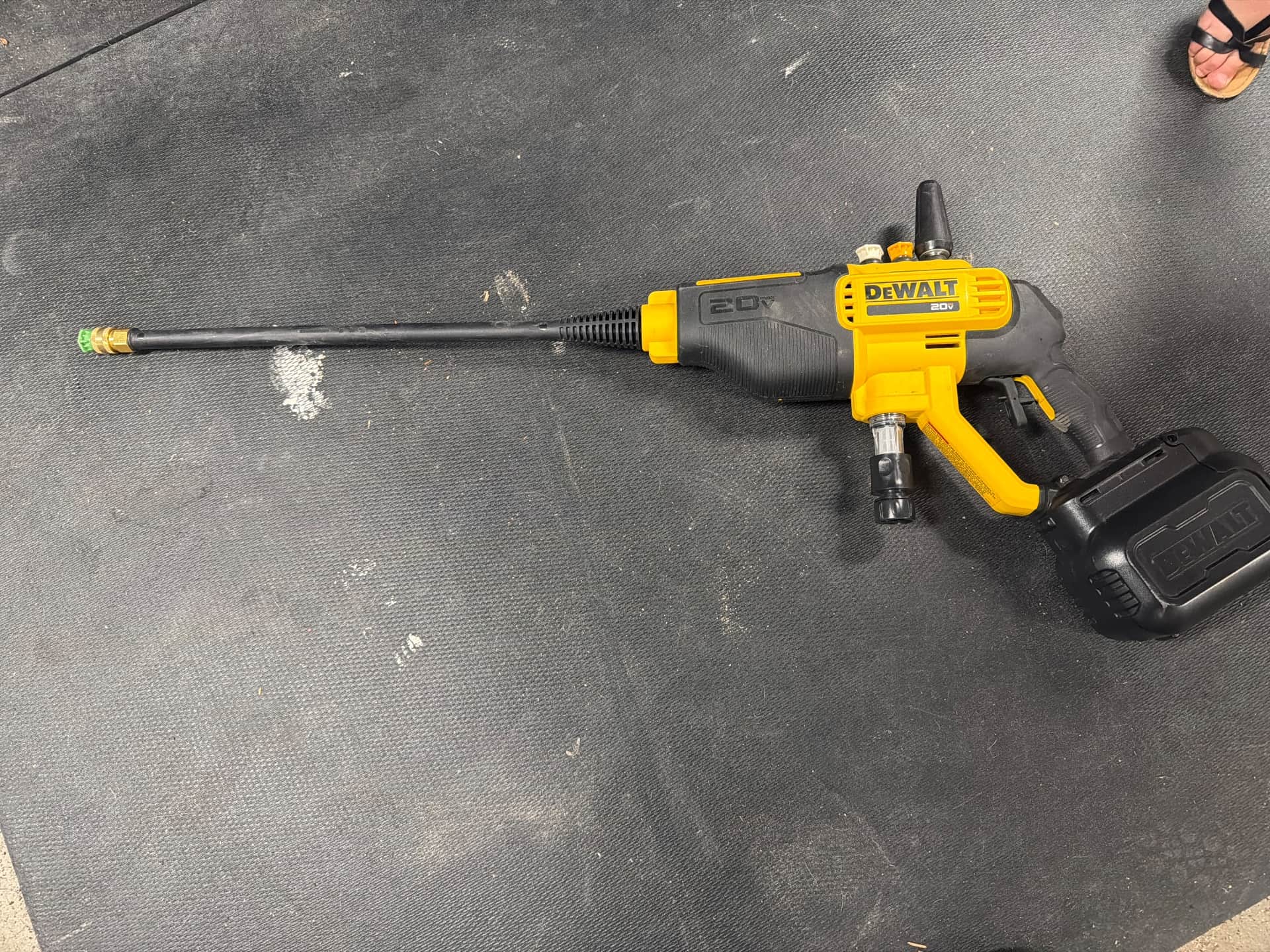 DeWalt 20V Cordless Power Washer